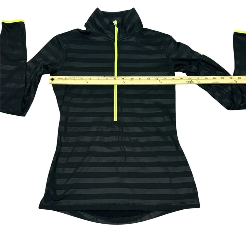 Nike Pro Dri Fit Hyperwarm 1/2 Zip Black Pullover Women’s Size Small Slim Fit